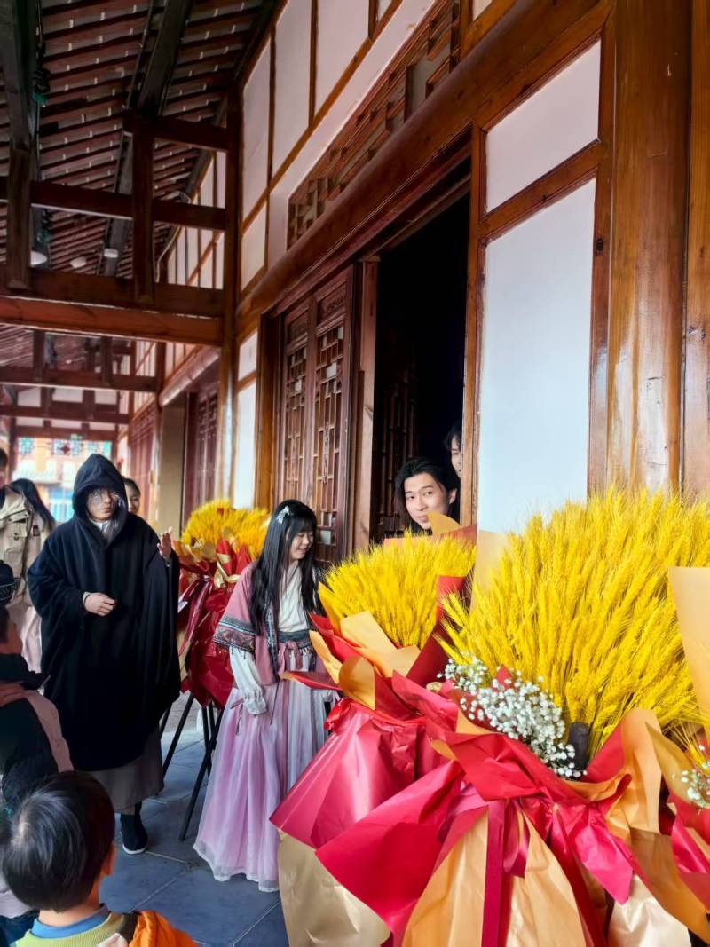 沉浸赋能：甘孜县景区演艺的差异化突围之路